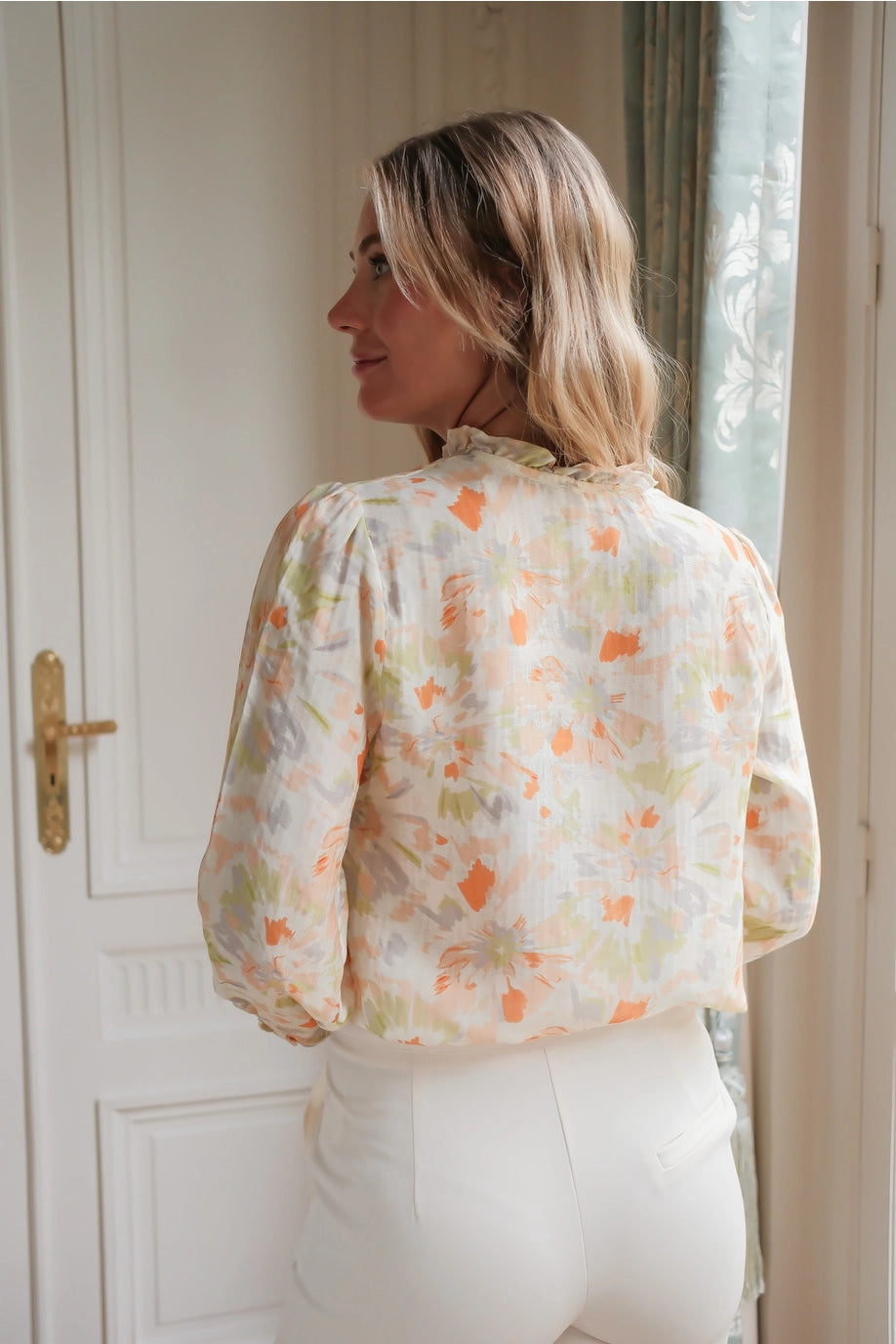 Bloemenblouse met rucheskraag